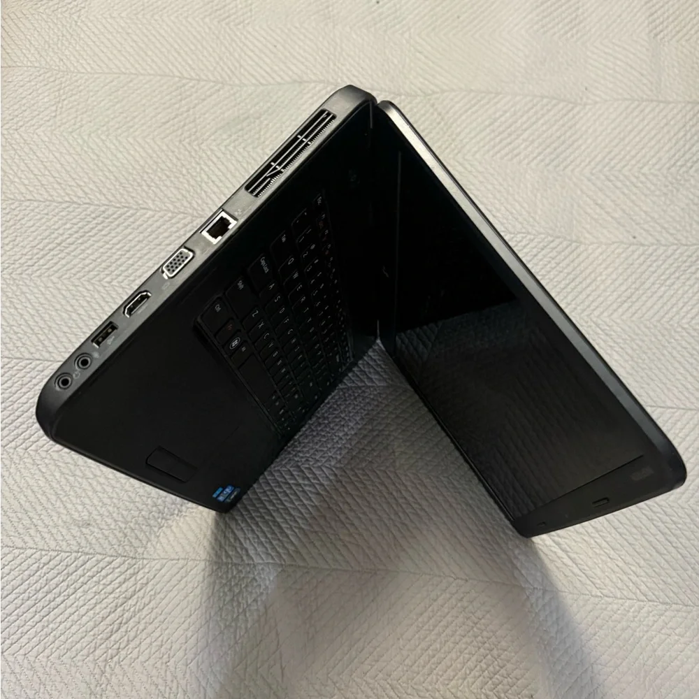 Dell Inspiron 15 N5050 laptop for parts or repair
